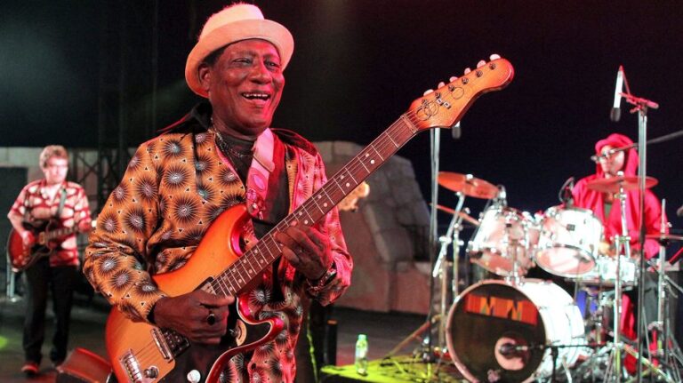Ebo Taylor dies at 90 onstage